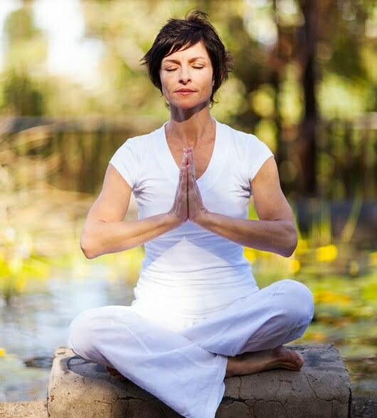 Mudras Atmanjali Mudra Yoga En Red