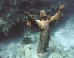 El Cristo Del Abismo, Meditando En El Fondo Del Mar | Yoga En Red